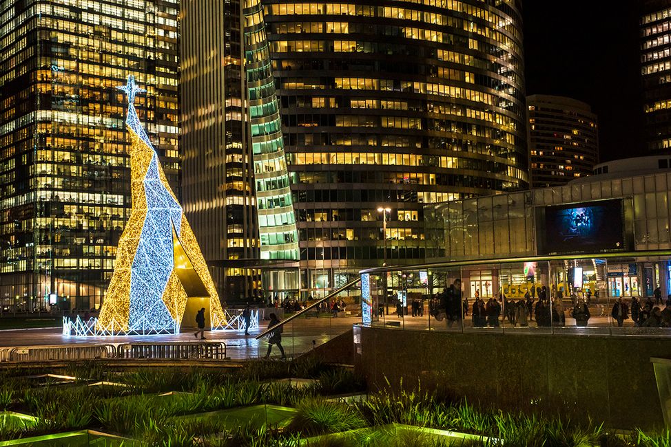Christmas illuminations of Paris La Défense 2019